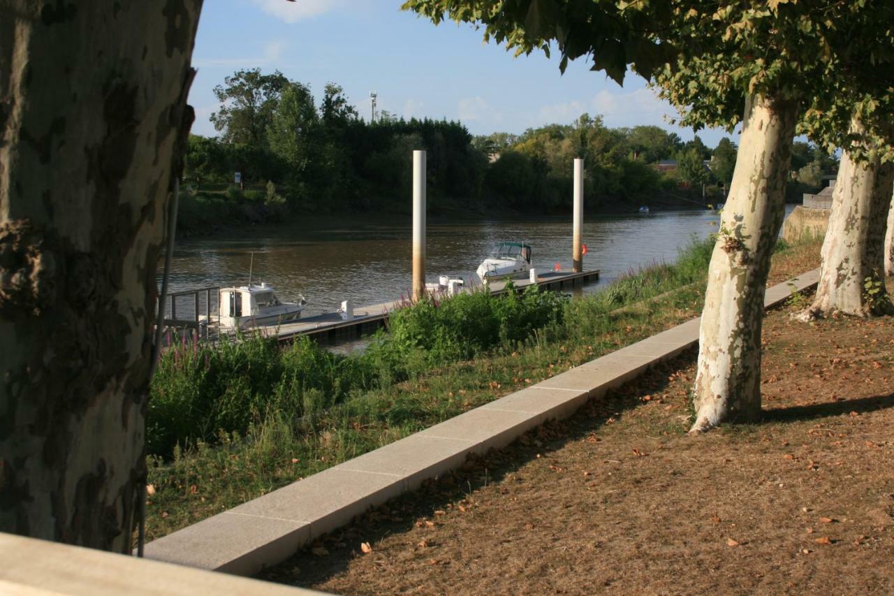 Quai Souchet Villa Либорн Екстериор снимка